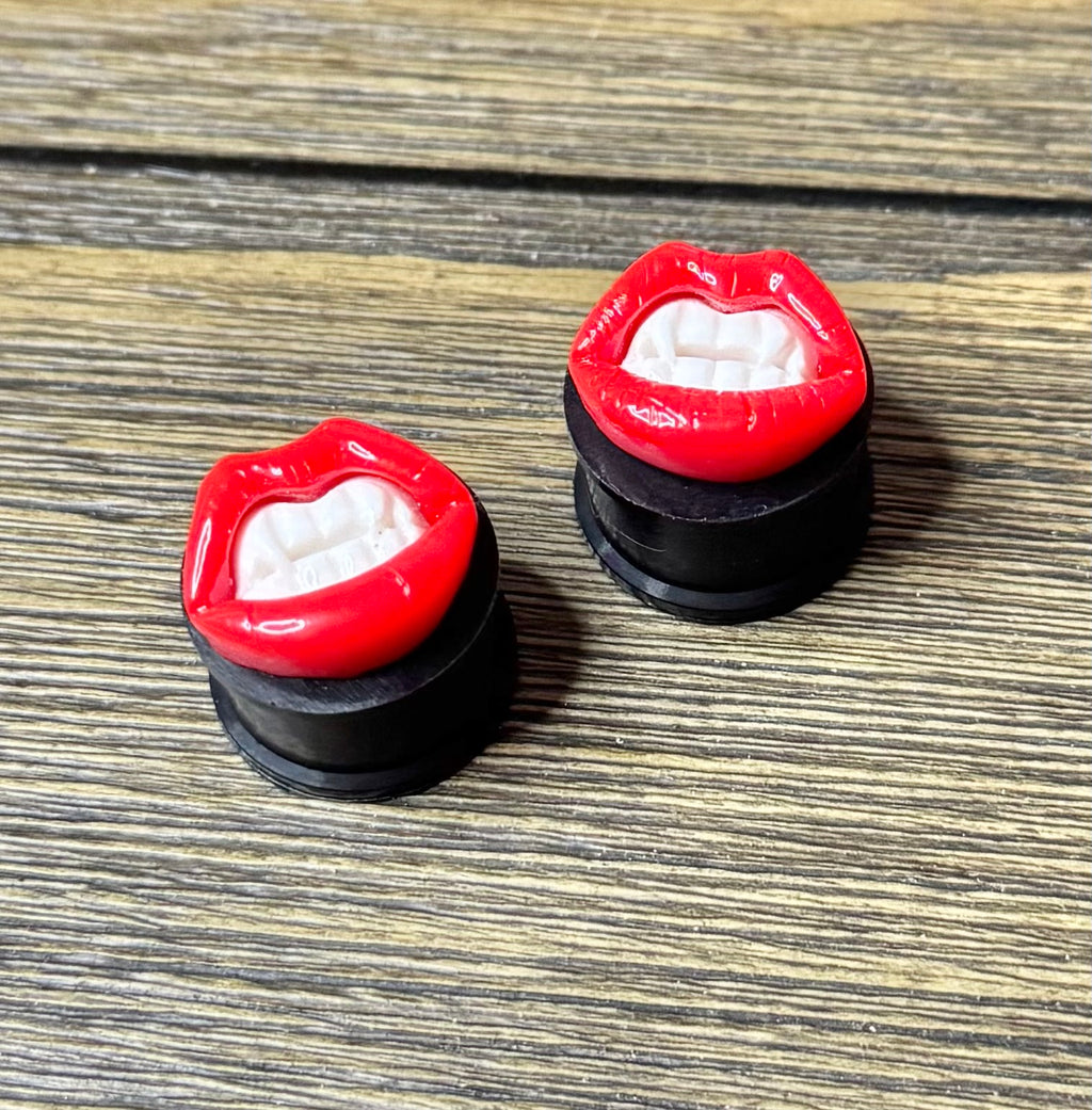 Vampire Lips Ear Plugs