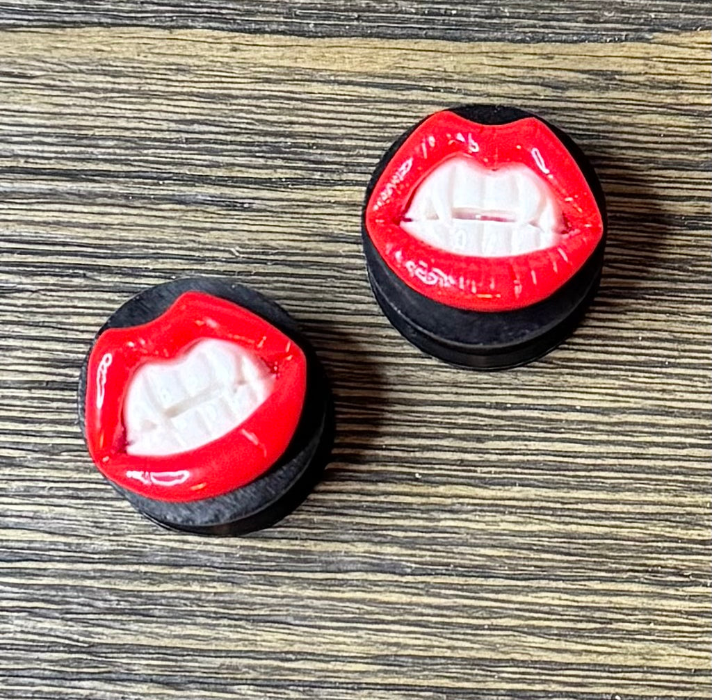 Vampire Lips Ear Plugs