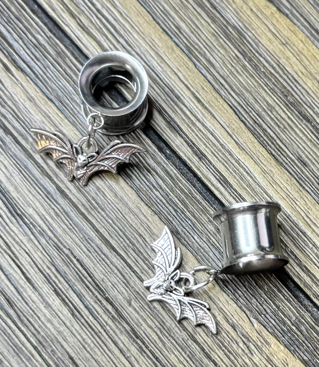 Tiny Bat Dangle Ear Tunnels