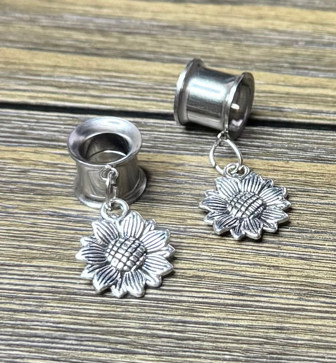 Sunflower Dangle Ear Tunnels