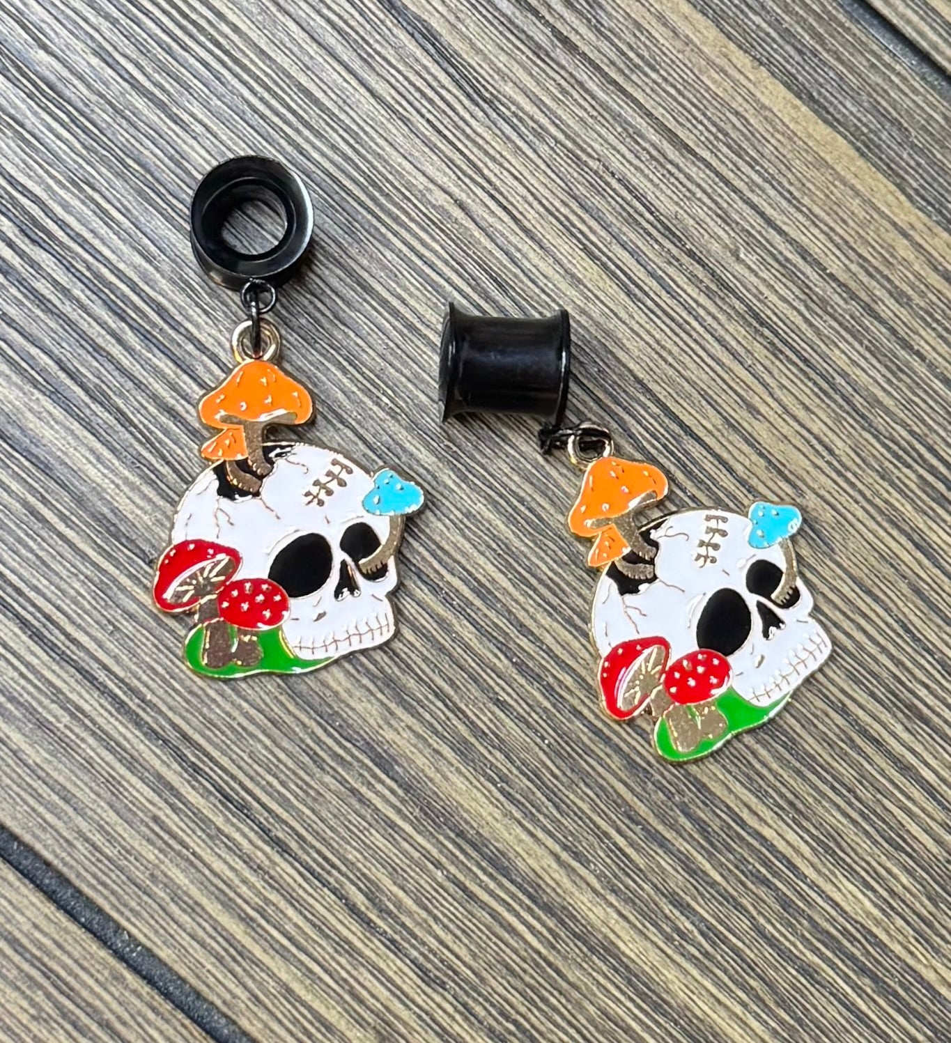 Skull and Shrooms Dangle Ear Tunnels
