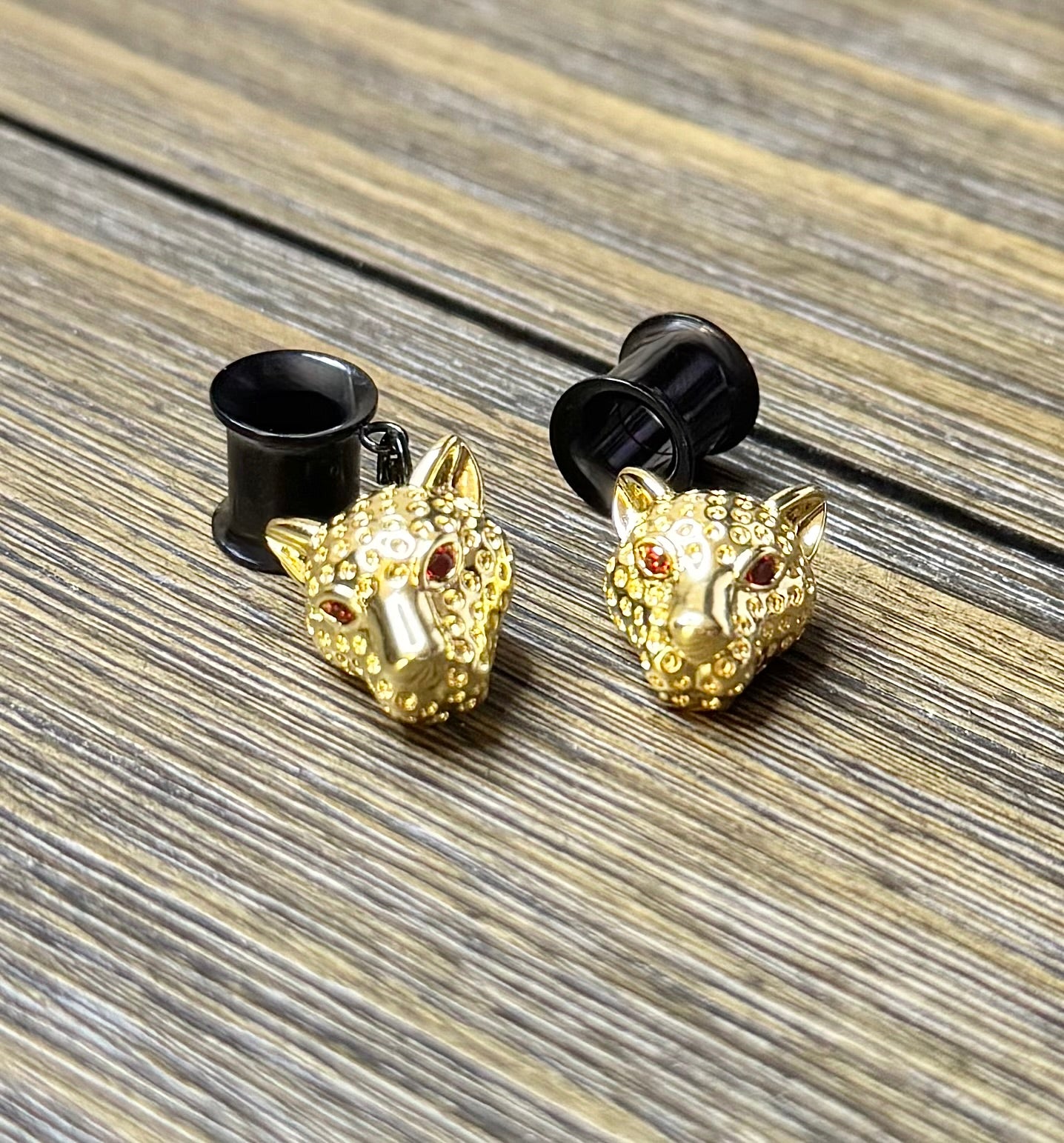 Leopard Head Dangle Ear Tunnels