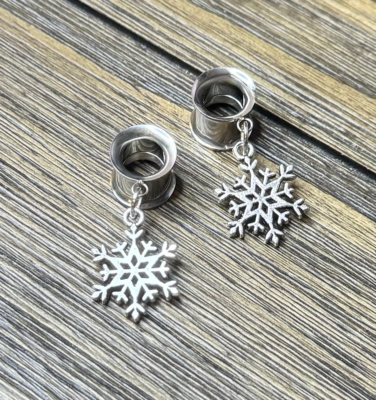 Christmas Snowflake Dangle Ear Tunnels