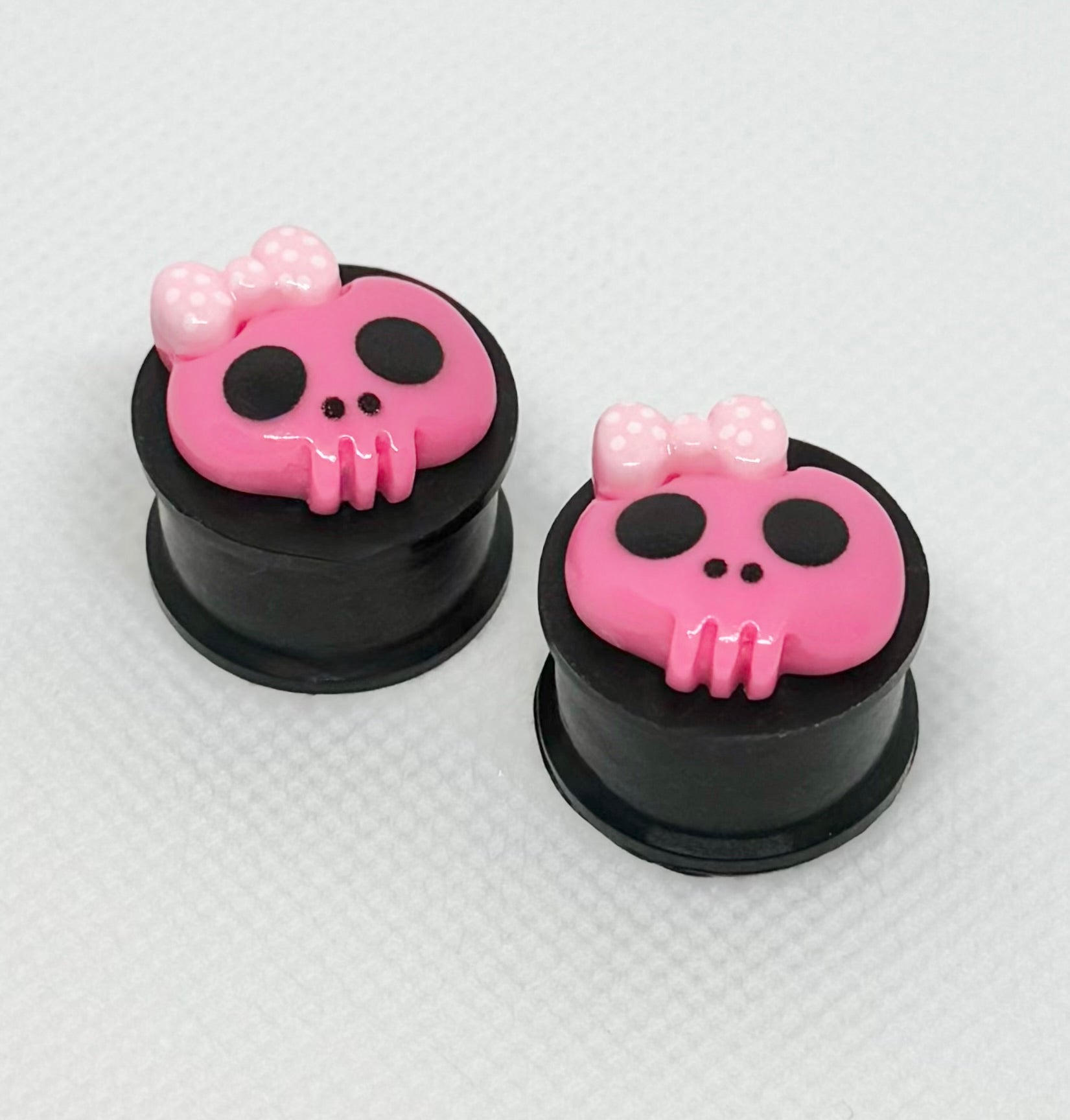 Hot Pink Girlie Skull Ear Plugs