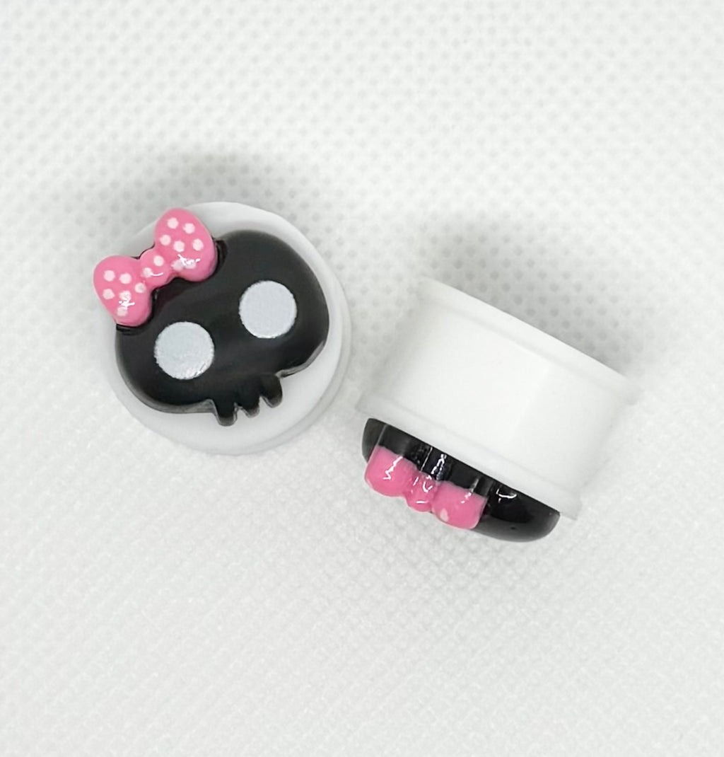 Black Girlie Skull Ear Plugs