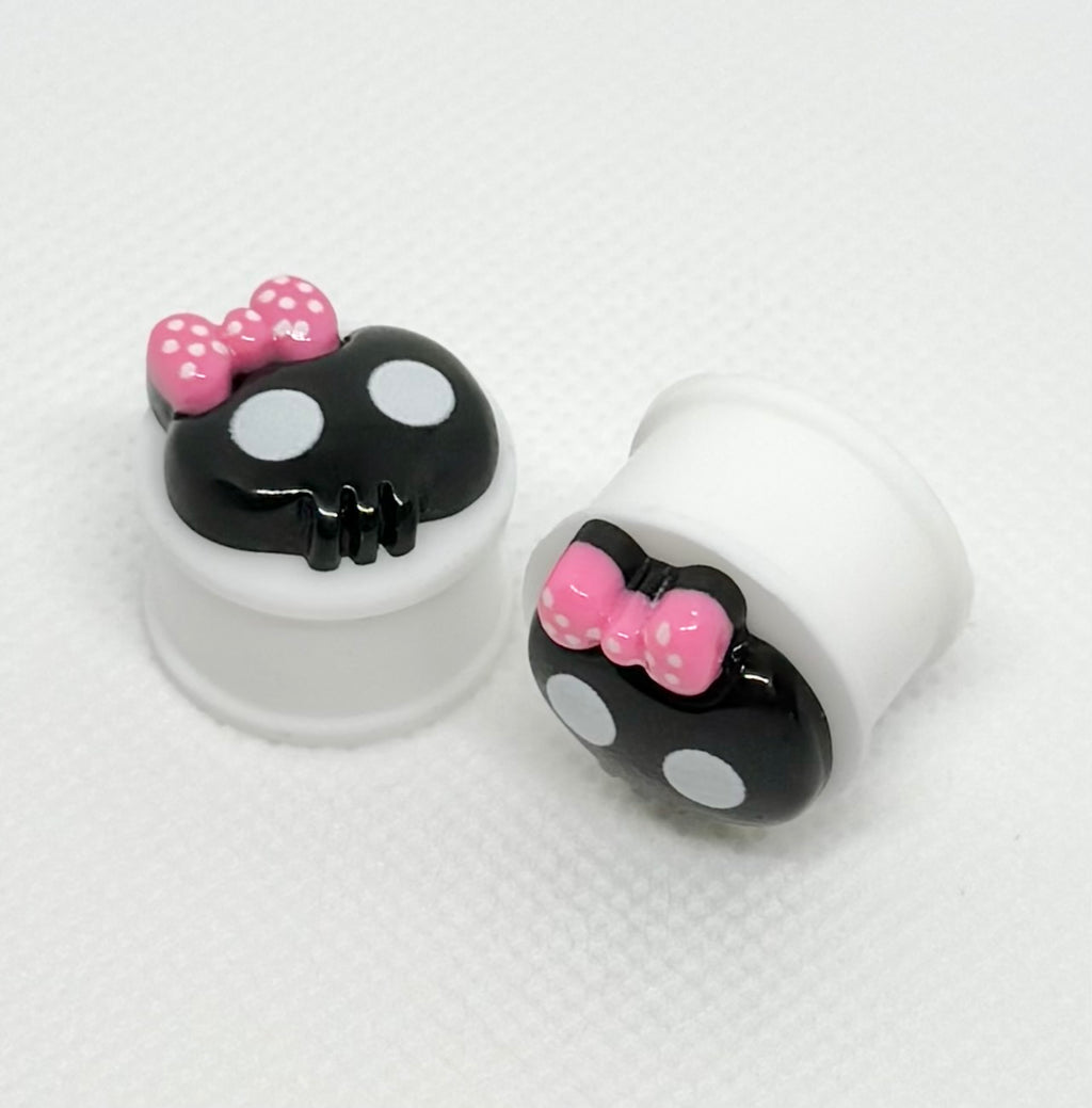 Black Girlie Skull Ear Plugs